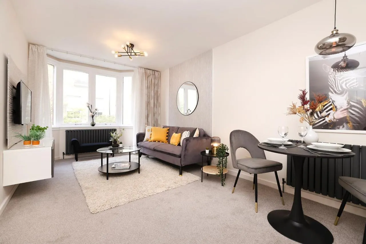 Joivy Modern 1 Bed Flat In West End, Close To Princes Gardens Edinburgh 0*,  United Kingdom