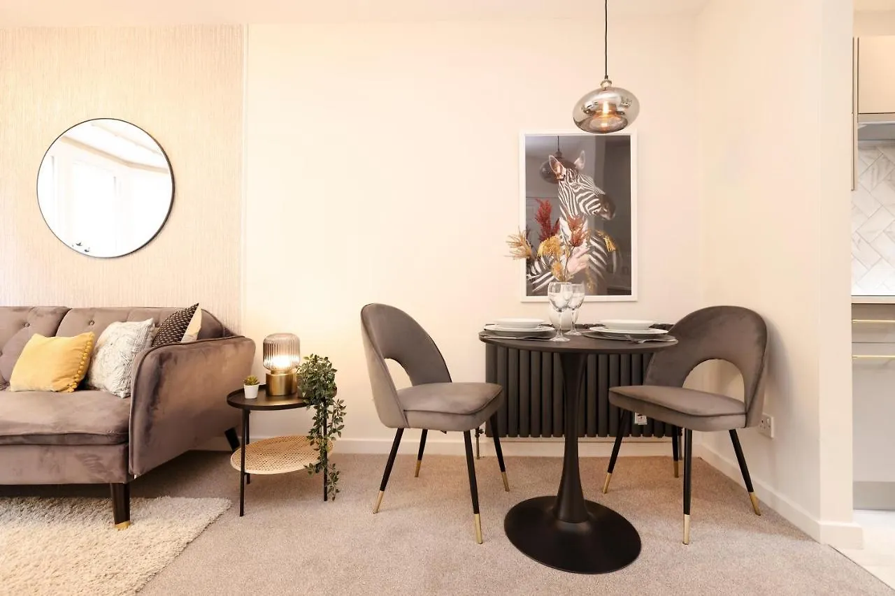 Apartamento Joivy Modern 1 Bed Flat In West End, Close To Princes Gardens Edimburgo