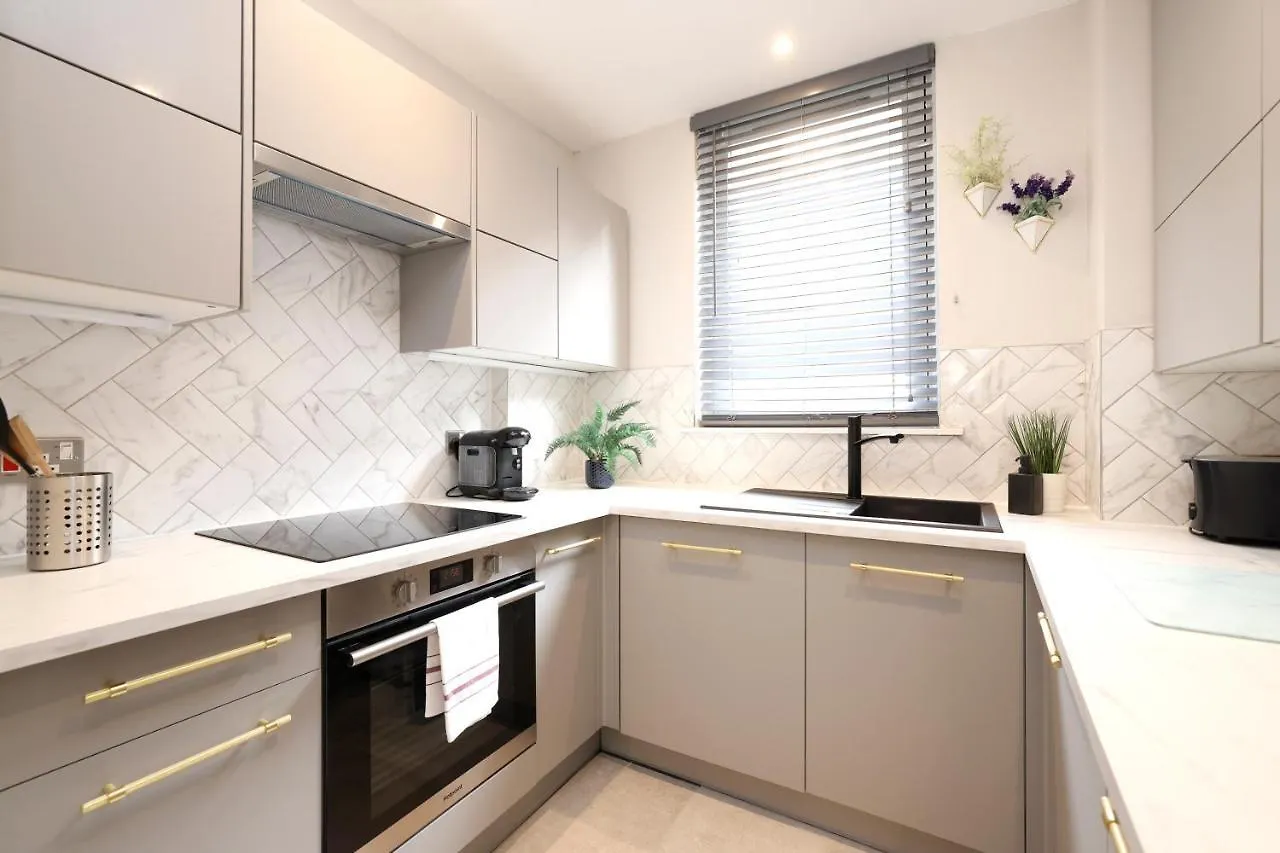 Apartamento Joivy Modern 1 Bed Flat In West End, Close To Princes Gardens Edimburgo