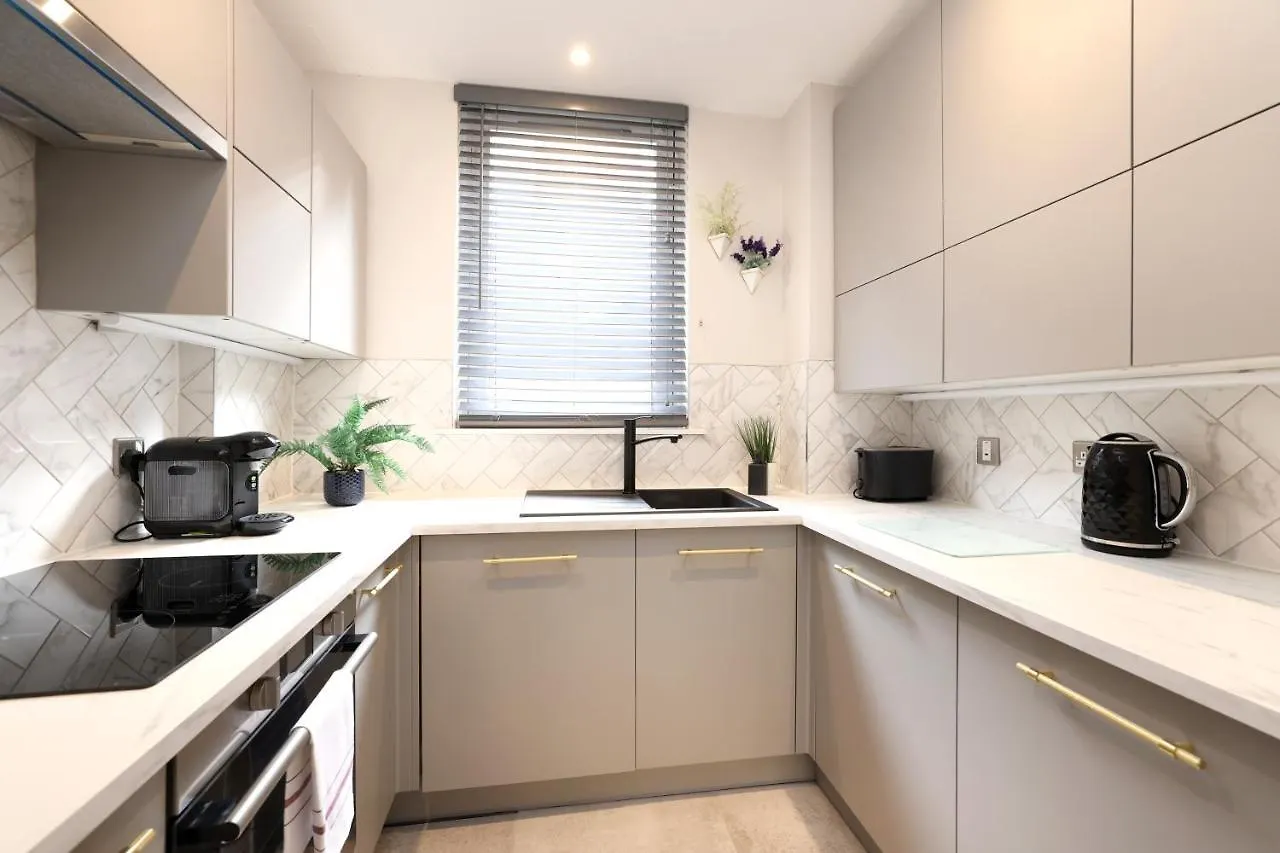 Joivy Modern 1 Bed Flat In West End, Close To Princes Gardens Edimburgo