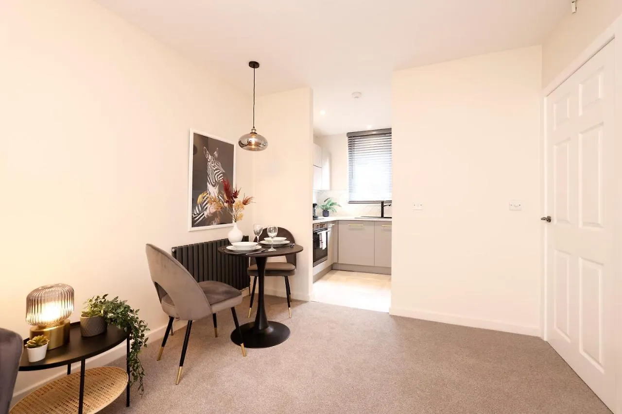 Joivy Modern 1 Bed Flat In West End, Close To Princes Gardens Edinburgh Apartment
