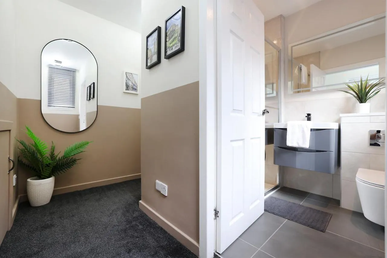 Apartment Joivy Modern 1 Bed Flat In West End, Close To Princes Gardens Edinburgh